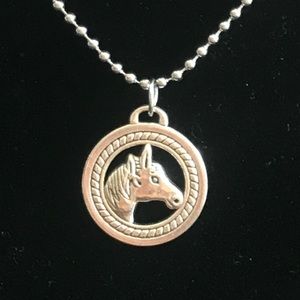 Horse pendant necklace
